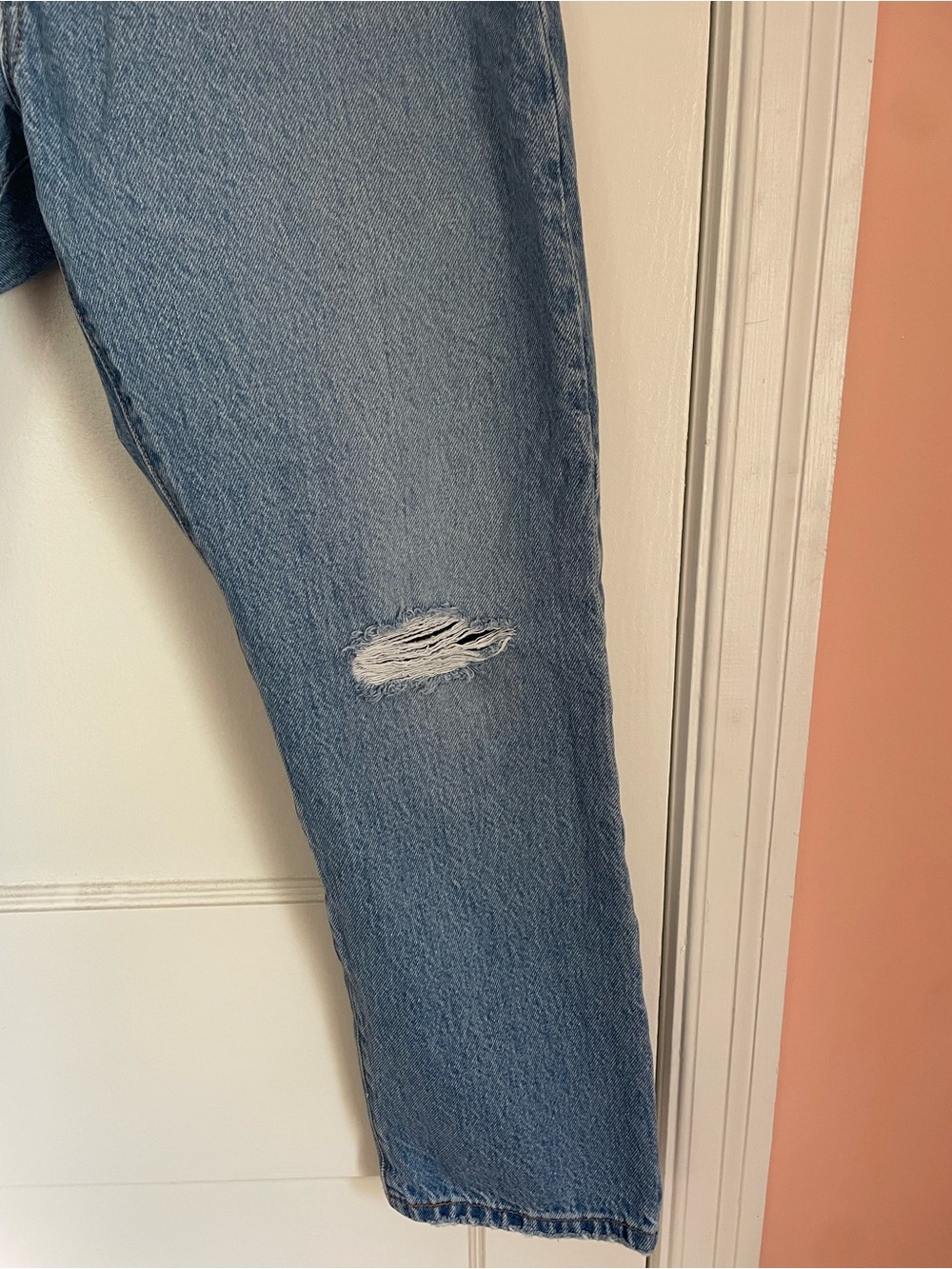 Levi's 501 Button-Fly Jeans with Rips - Picture 9 of 16